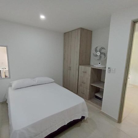 Apartamento Nuevo A Una Cuadra Del Rodadero Gaira ภายนอก รูปภาพ