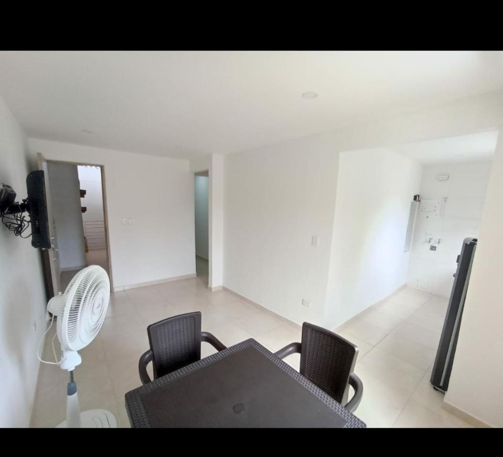 Apartamento Nuevo A Una Cuadra Del Rodadero Gaira ภายนอก รูปภาพ